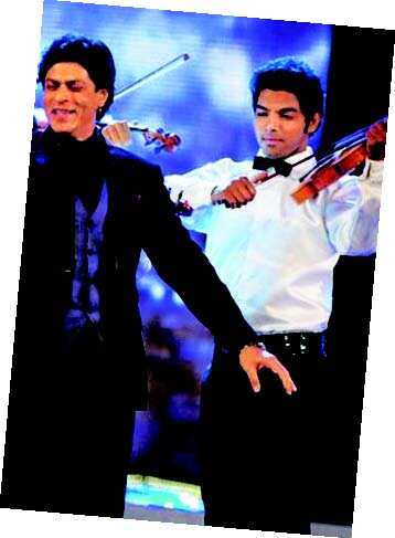 With SRK at the Colors Screen Awards, 2012 With SRK at the Colors Screen Awards, 2012